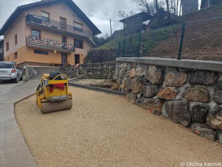 Sanacija zemeljskega plazu nad javne poti 660473 Županje Njive (3)